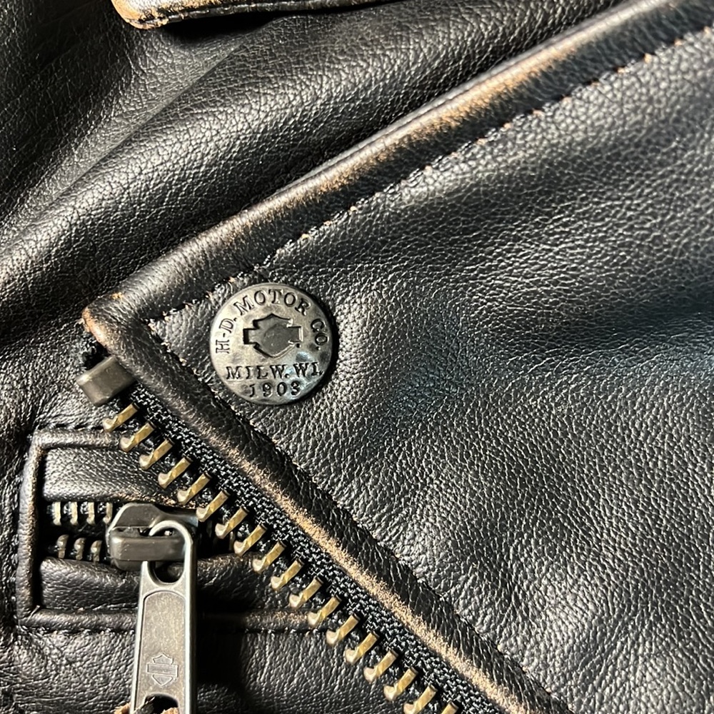 Harley-Davidson Black Leather Jacket - Picture 15 of 16